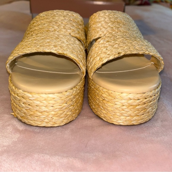Wild Pair Niftyy woven espadrille beige heeled wedge size 8.5 open toe - Picture 2 of 8